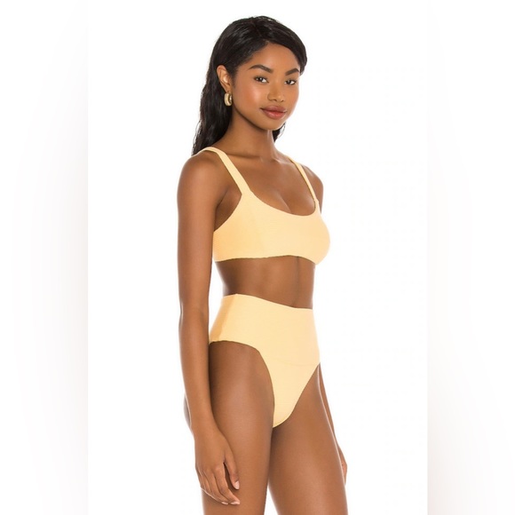 L*SPACE NWT JESS TOP in GOLDEN HOUR - Picture 2 of 15